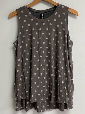 AGNES & DORA SLEEVELESS TOP - MEDIUM